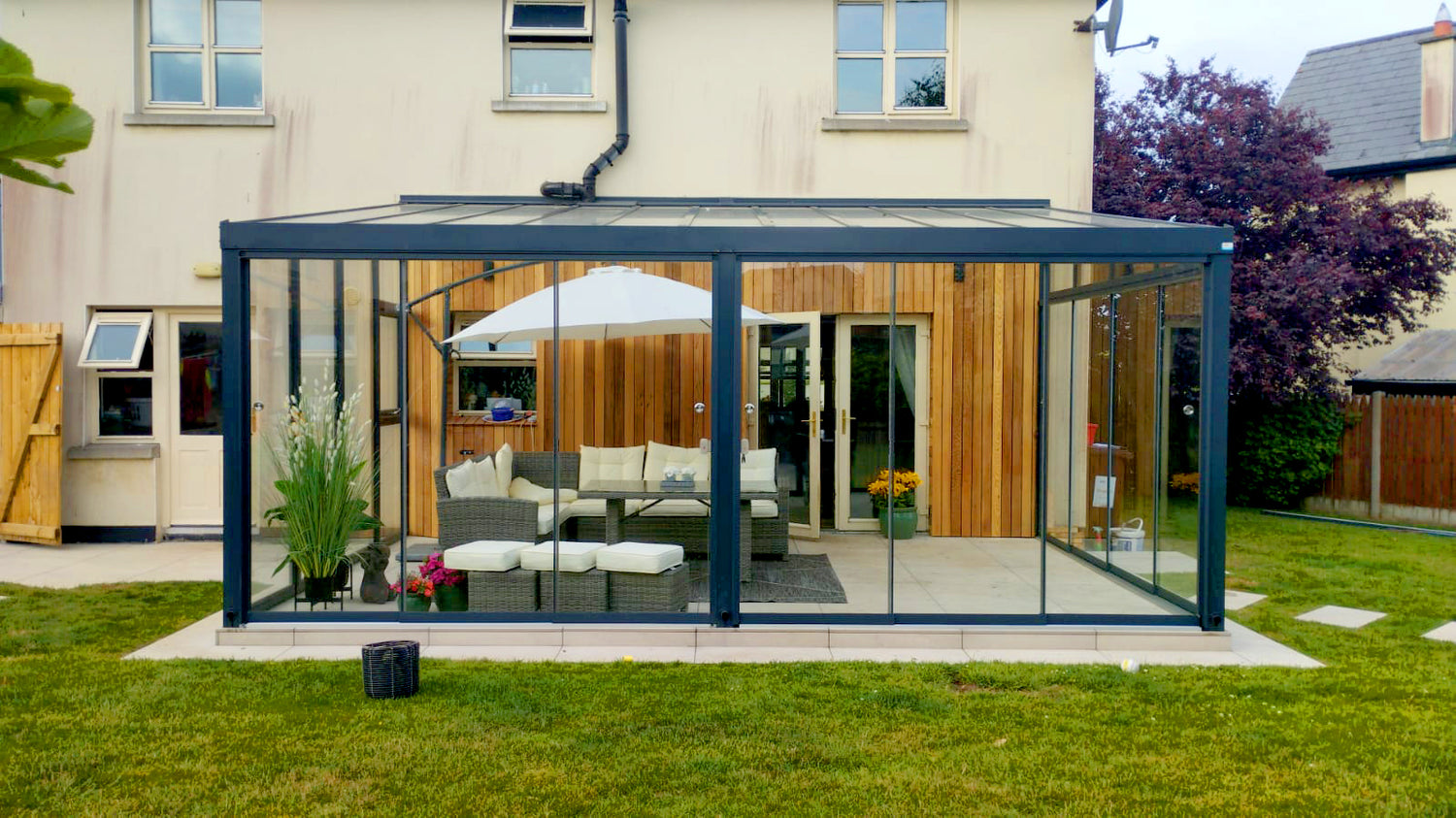 Verde Caletta Glass Room Veranda